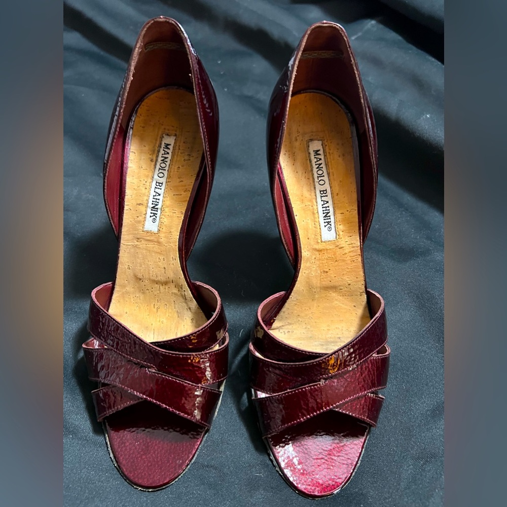 Burgundy Authentic Manolo Blahnik heels size 38.5